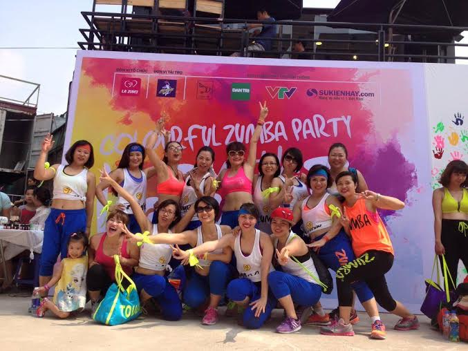 &lsquo;Lập thư viện gi&uacute;p đỡ c&aacute;c trẻ em v&ugrave;ng cao&rsquo; qua Lễ hội Zumba