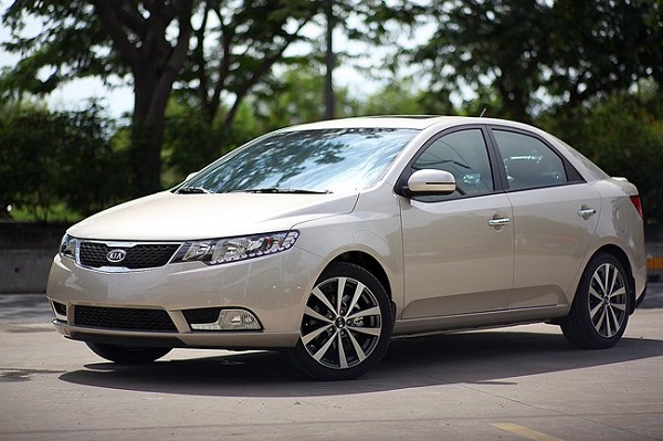 top-5-xe-sedan-cu-duoi-500-trieu-dang-mua-nhat-hien-nay