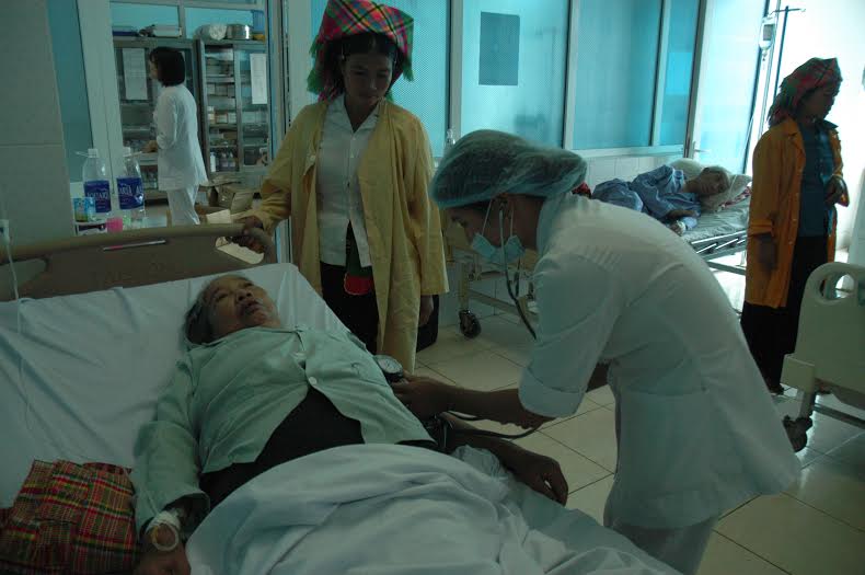 Ngộ độc do ăn c&ocirc;n tr&ugrave;ng 1