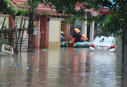 ngập lụt ở u&ocirc;ng b&iacute;