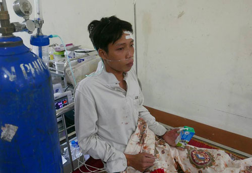 Sức khỏe ngư d&acirc;n Nguyễn Văn Tuấn hiện đ&atilde; ổn nhưng anh rất lo lắng cho những người c&ograve;n lại
