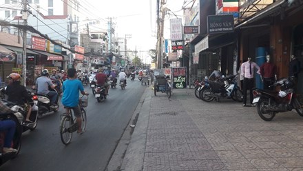 Đoạn đường nơi xảy ra nghi án bắt cóc trẻ em đang khiến người dân TPHCM hoang mang Đoạn đường nơi xảy ra nghi án bắt cóc trẻ em đang khiến người dân TPHCM hoang mang