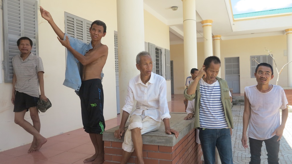 Suốt 5 năm qua, Trung t&acirc;m Bảo trợ x&atilde; hội tỉnh Nghệ An đ&atilde; &lsquo;bớt x&eacute;n&rsquo; gần 800 triệu đồng tiền chế độ của người bệnh t&acirc;m thần, người gi&agrave; neo đơn