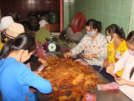 C&ocirc;ng nghệ chế biến thịt b&ograve; kh&ocirc; rất độc hại