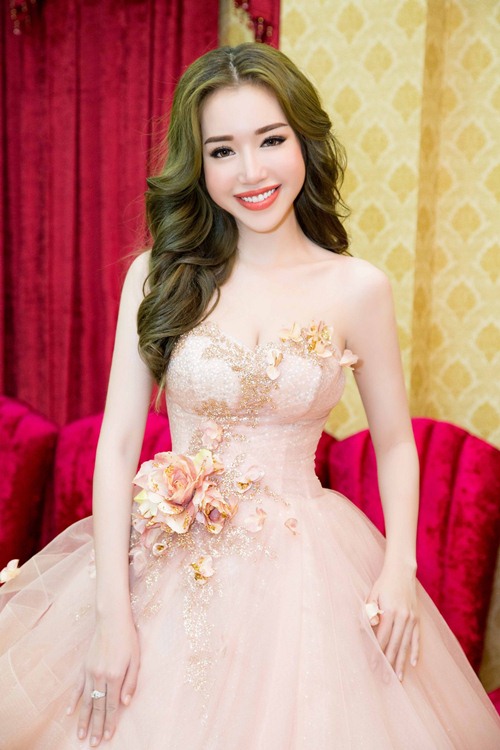 Vẻ đẹp nổi bật của mỹ nhân Việt hút hồn phái mạnh