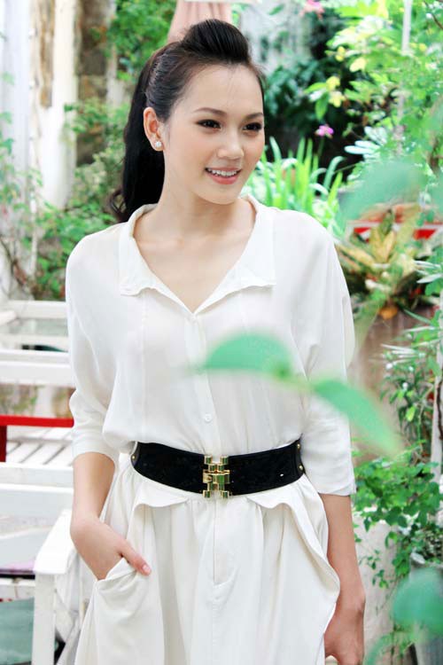 Trong làng giải trí Việt còn nhiều SAO khác rất đứng đắn và không vướng vào nhiều tai tiếng. Trong đó đấng nam nhi phải nhắc tới Trương Nam Thành, Bình Minh và Người mẫu Hoàng Anh