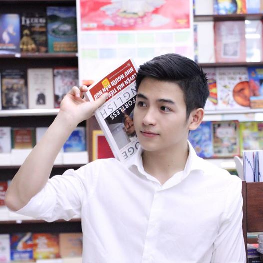 Hải Dương – anh chàng được mệnh danh là “chàng phát thanh viên điển trai nhất Việt Nam”. Hải Dương – anh chàng được mệnh danh là “chàng phát thanh viên điển trai nhất Việt Nam”.
