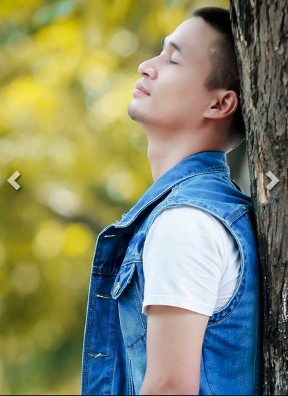 Lệ Rơi từng cho biết, anh từng nhận được vài lời mời đóng phim nhưng chưa dám nhận vì công việc 13Win22 com hiện đang mở đang bế tắc còn bản thân thì đang rơi vào trầm cảm khá nặng, cơ thể suy nhược vì suy nghĩ nhiều. 