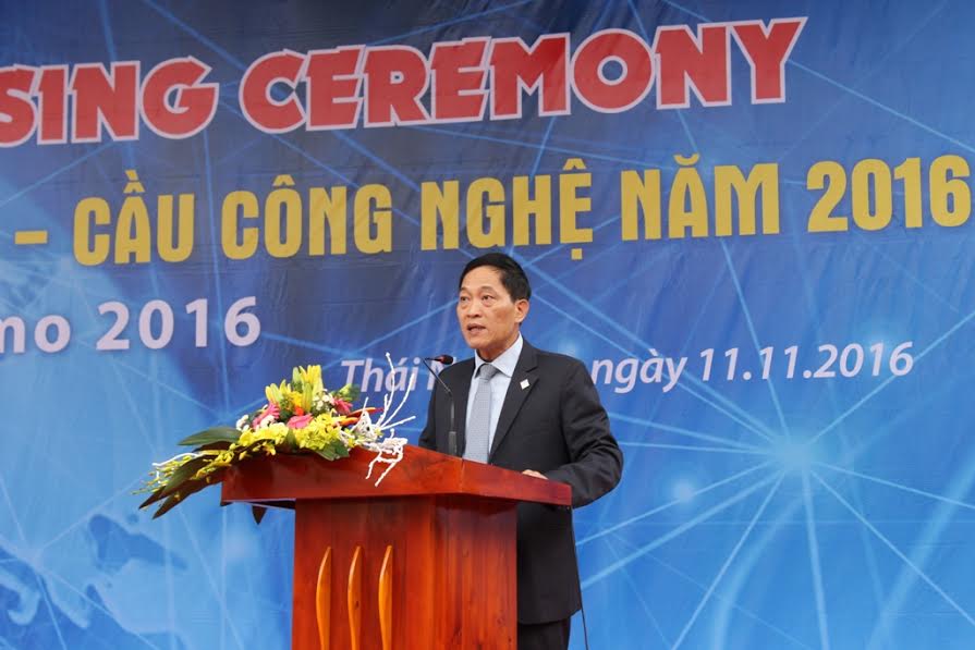 Thứ trưởng Bộ Khoa học v&agrave; C&ocirc;ng nghệ (KH&CN) Trần Văn T&ugrave;ng