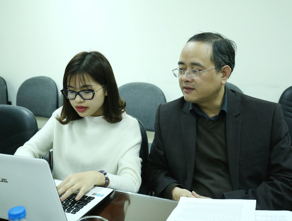 Nhiều bạn đọc quan t&acirc;m đặt c&acirc;u hỏi với &ocirc;ng Nguyễn Văn Kh&ocirc;i -  Ph&oacute; Vụ trưởng phụ tr&aacute;ch Vụ Ti&ecirc;u chuẩn về c&aacute;c vấn đề ti&ecirc;u chuẩn v&agrave; quy chuẩn kỹ thuật