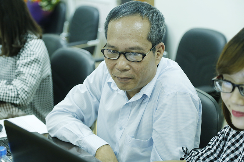  &Ocirc;ng Cao Ho&agrave;ng Long