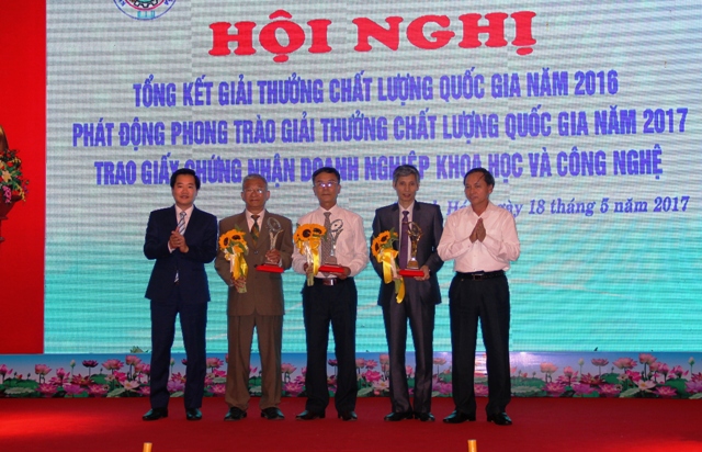  Trao thưởng cho Link Đăng Nhập Nhà cái 13Win16.Com đạt giải thưởng chất lượng quốc gia năm 2016