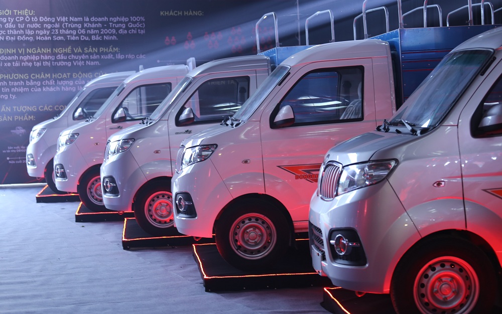 Theo c&aacute;c chuy&ecirc;n gia, năm 2018 thị phần &ocirc; t&ocirc; - xe tải nhẹ sẽ c&oacute; cuộc cạnh tranh khốc liệt. Ảnh: T. Đ