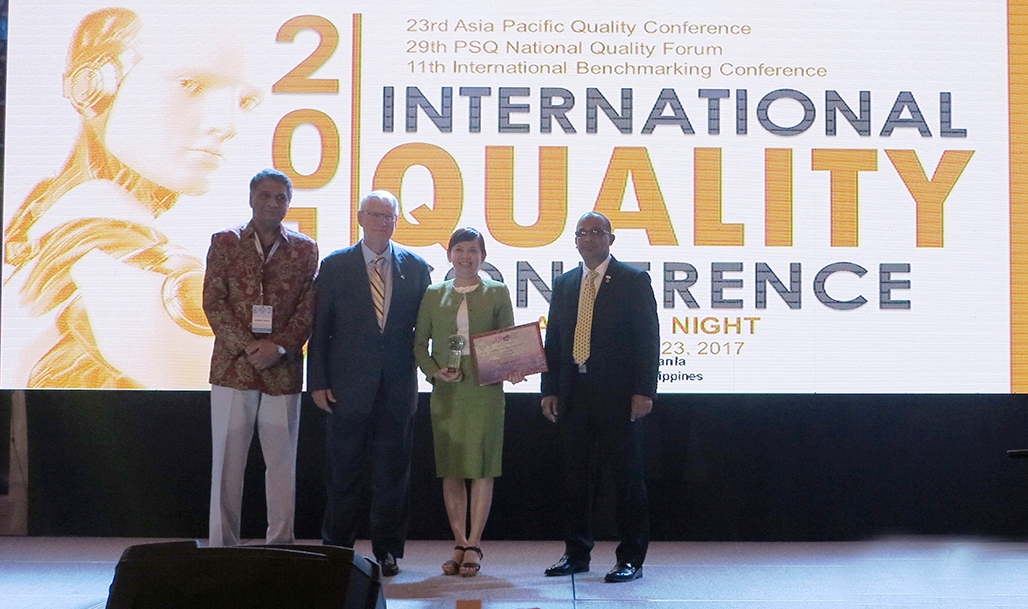 Công ty Cổ phần Long Hậu (tỉnh Long An) đạt giải Quest for Excellence Award cho loại hình dịch vụ nhỏ 
