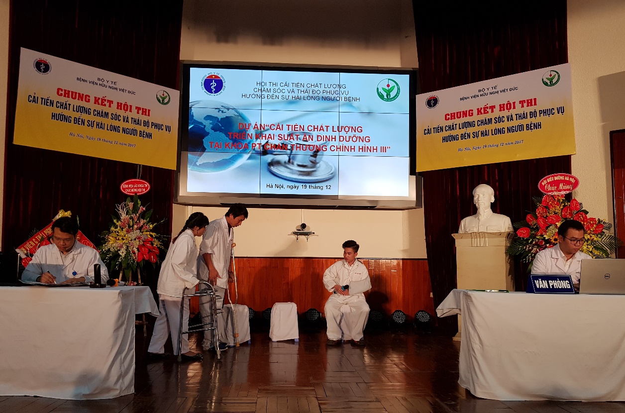 Nhiều khoa ph&ograve;ng của Bệnh viện Hữu nghị Việt Đức đ&atilde; &aacute;p dụng c&aacute;c phương ph&aacute;p cải tiến năng suất, n&acirc;ng cao chất lượng phục vụ. Ảnh: VNPI
