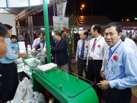 Sản phẩm của C&ocirc;ng ty Cổ phần m&iacute;a đường Cần Thơ (Casuco) c&oacute; chất lượng vượt trội nhờ &aacute;p dụng c&aacute;c c&ocirc;ng cụ n&acirc;ng cao năng suất v&agrave; hệ thống quản l&yacute; chất lượng. Ảnh bao Haugiang