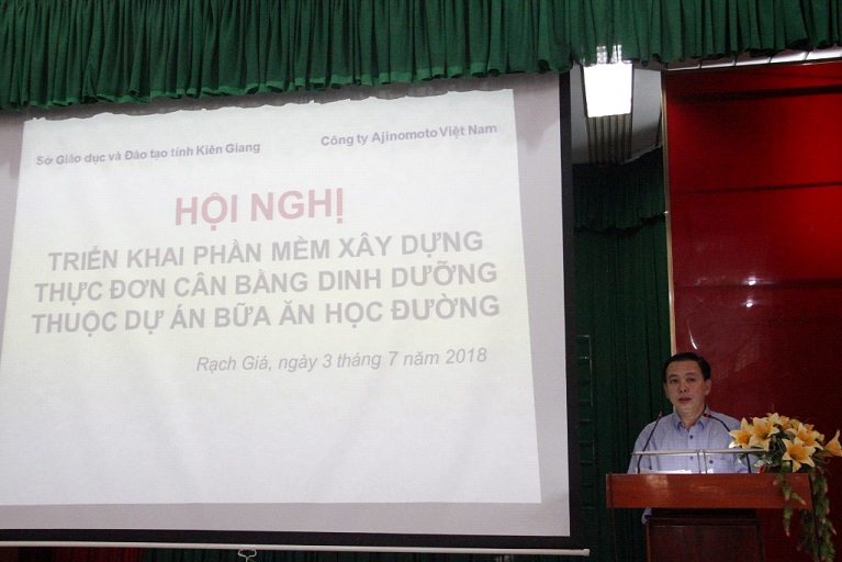 &Ocirc;ng Cao Thanh H&ugrave;ng - Ph&oacute; Gi&aacute;m đốc Sở GDĐT tỉnh Ki&ecirc;n Giang ph&aacute;t biểu tại Hội nghị