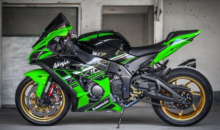 Xe Kawasaki Ninja ZX-10R do C&ocirc;ng ty Kawasaki Motors nhập khẩu dính loạt l&ocirc;̃i phải thu h&ocirc;̀i
