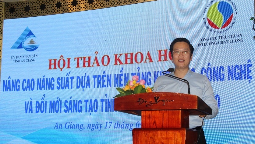 TS. H&agrave; Minh Hiệp - Ph&oacute; Tổng cục trưởng phụ tr&aacute;ch Tổng cục Ti&ecirc;u chuẩn Đo lường Chất lượng ph&aacute;t biểu tại Hội thảo