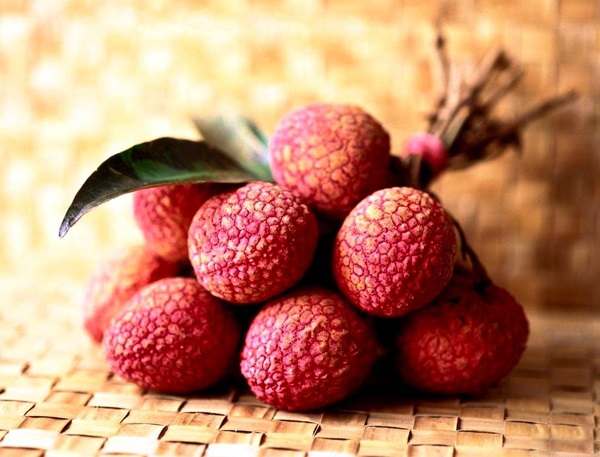  C&aacute;c loại quả mọng như chuối, vải, dưa hấu... khi cho v&agrave;o tủ lạnh sẽ bị mất đi c&aacute;c chất dinh dưỡng vốn c&oacute;.