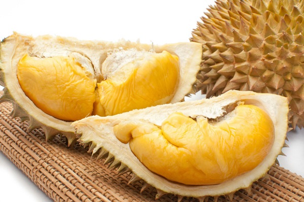 Nhiều người đ&atilde; phải kh&oacute;c dở mếu dở khi lần đầu ti&ecirc;n thưởng thức loại quả n&agrave;y.