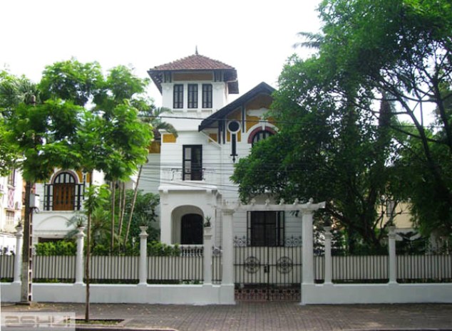 Uỷ vi&ecirc;n Bộ Ch&iacute;nh trị, Ban B&iacute; thư được ở biệt thự loại n&agrave;o?