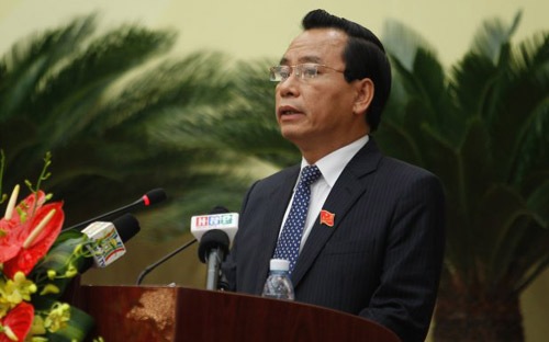 Ph&oacute; chủ tịch HN Vũ Hồng Khanh, nh&agrave; c&ocirc;ng vụ, thanh tra nh&agrave; c&ocirc;ng vụ, quản l&yacute; biệt thự