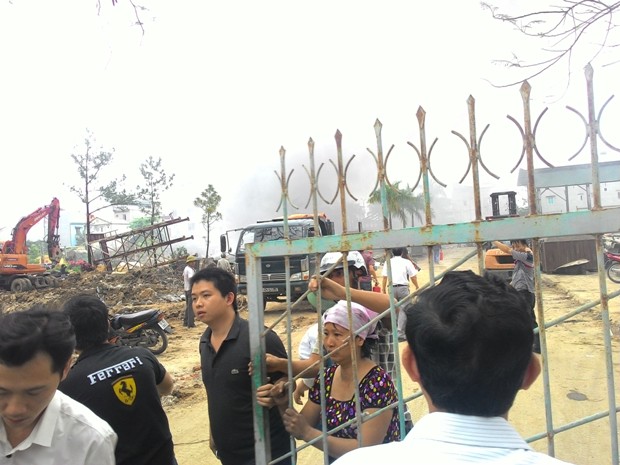 ch&aacute;y nh&agrave; m&aacute;y chế biến nhựa th&ocirc;ng quảng ninh