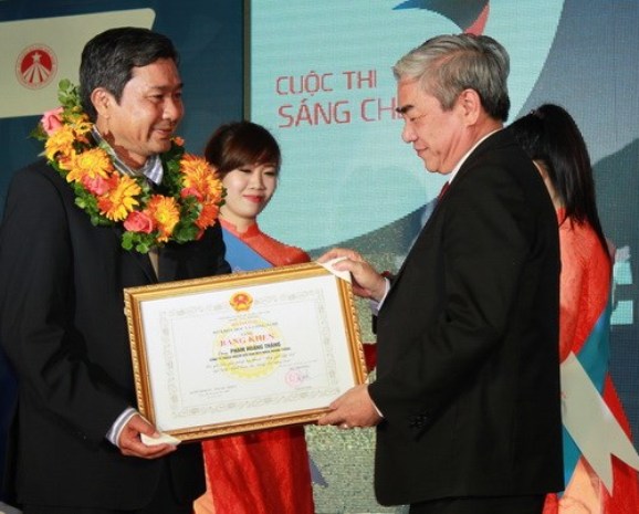nh&agrave; s&aacute;ng chế 