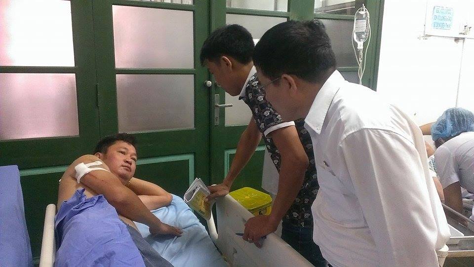 Nh&agrave; b&aacute;o Nguyễn Ngọc Quang tại bệnh viện