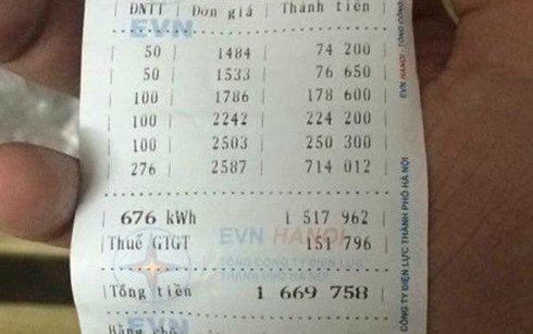 Ho&aacute; đơn tiền điện tăng cao gấp đ&ocirc;i, gấp ba trong th&aacute;ng 2/2016 khiến nhiều hộ d&acirc;n H&agrave; Nội bức x&uacute;c