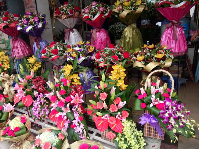 Nhiều qu&agrave; tặng, khuyến m&atilde;i tung ra nh&acirc;n ng&agrave;y phụ nữ Việt Nam 20-10