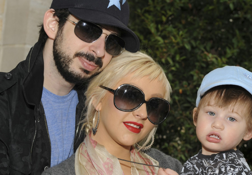 Max l&agrave; con trai của nữ ca sỹ nhạc Pop Christina Aguilera nổi tiếng