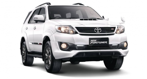 Toyota Fortuner cũng l&agrave; ứng cử vi&ecirc;n s&aacute;ng gi&aacute; trong danh s&aacute;ch những &ocirc; t&ocirc; gi&aacute; dưới 1 tỷ đồng n&ecirc;n mua. Ảnh: Gia đ&igrave;nh Việt Nam