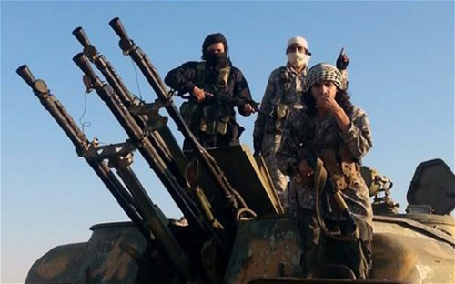 Các tay súng thu&ocirc;̣c t&ocirc;̉ chức khủng b&ocirc;́ IS vẫn ho&agrave;nh h&agrave;nh ở nhiều nơi tại Iraq