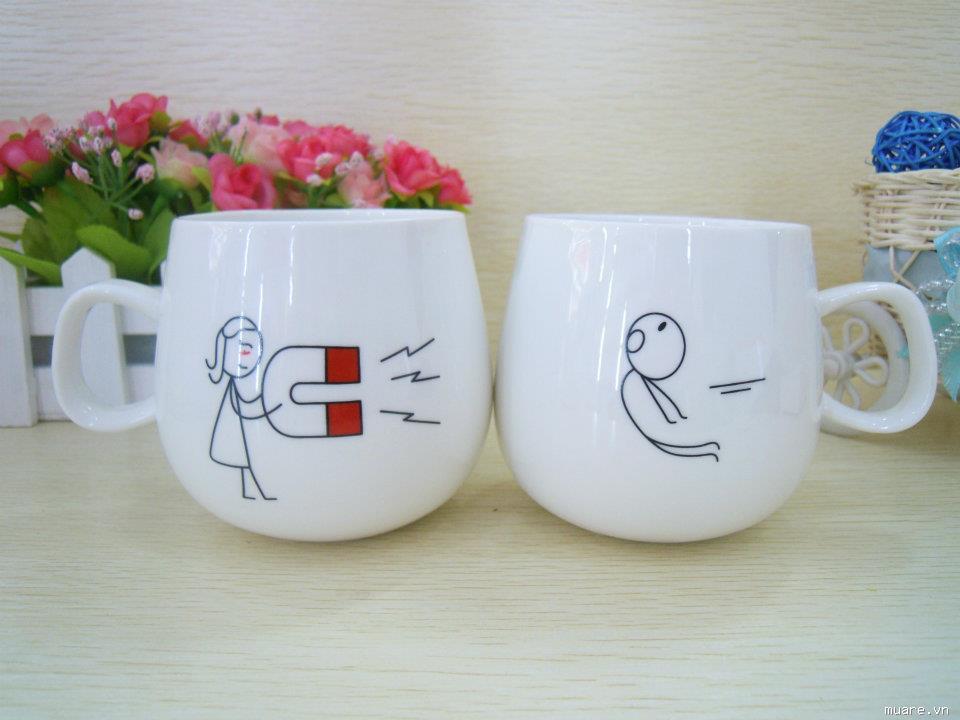 Ly, t&aacute;ch, cốc l&agrave; những vật thể hiện sự chia ly v&igrave; thế đ&acirc;y l&agrave; một trong những m&oacute;n qu&agrave; kh&ocirc;ng n&ecirc;n tặng cho người y&ecirc;u trong ng&agrave;y 8/3