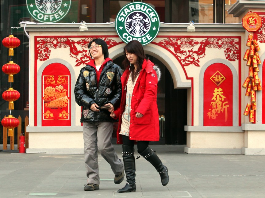 Starbucks kiếm được lợi nhuận lớn tr&ecirc;n thị trường Trung Quốc