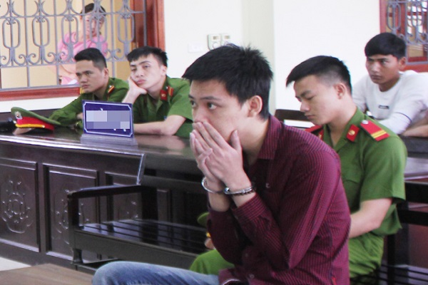 Độc chi&ecirc;u chiếm đoạt xe &ocirc; t&ocirc; thu&ecirc; của nam thanh ni&ecirc;n để cầm cố