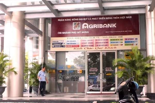 Nguy&ecirc;n Gi&aacute;m đốc Agribank chi nh&aacute;nh Ph&uacute; Mỹ Hưng bị khởi tố