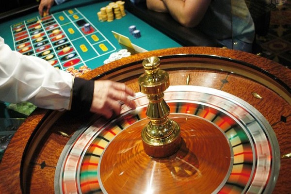 Thu nhập bao nhi&ecirc;u th&igrave; được đ&aacute;nh bạc ở casino