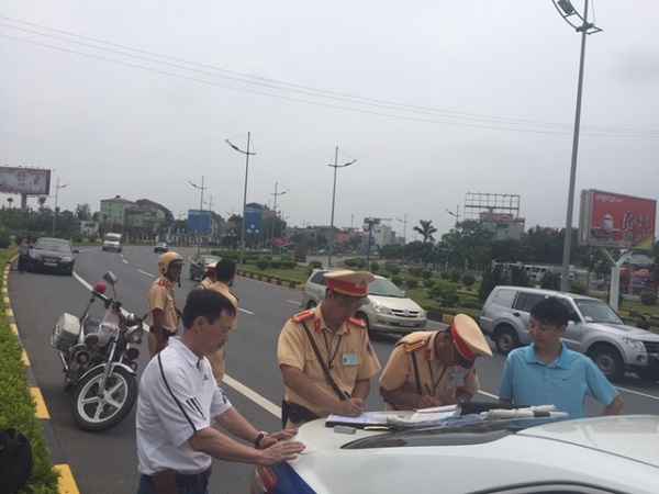 Chi tiết mức phạt vi phạm về tốc độ