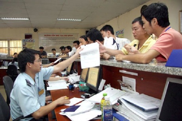 Hướng dẫn mức thu lệ ph&iacute; phương tiện qu&aacute; cảnh