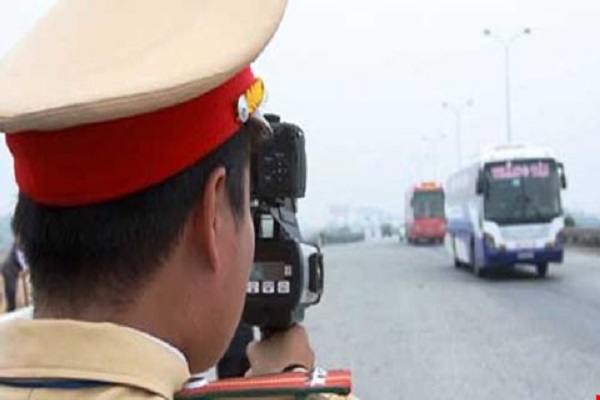 Mức xử phạt đối với c&aacute;c trường hợp vi phạm tốc độ đối với &ocirc; t&ocirc;