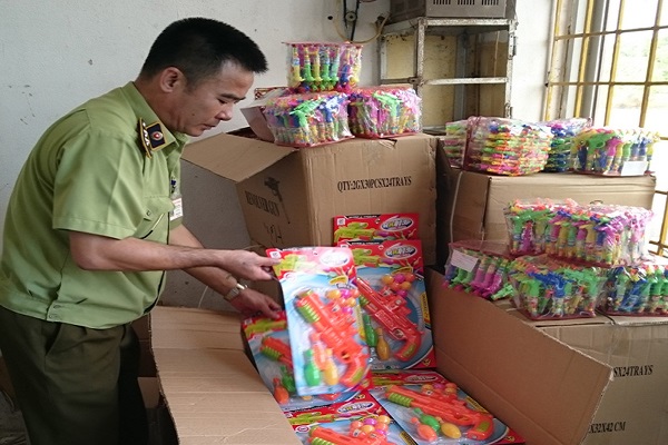 Ph&aacute;t hiện hơn 2.700 sản phẩm đồ chơi trẻ em nhập lậu ở Gia Lai