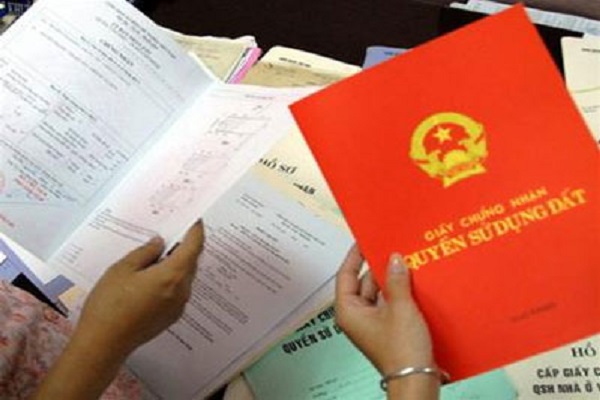 Thủ tục v&agrave; chi ph&iacute; khi sang t&ecirc;n sổ đỏ nh&agrave; đất