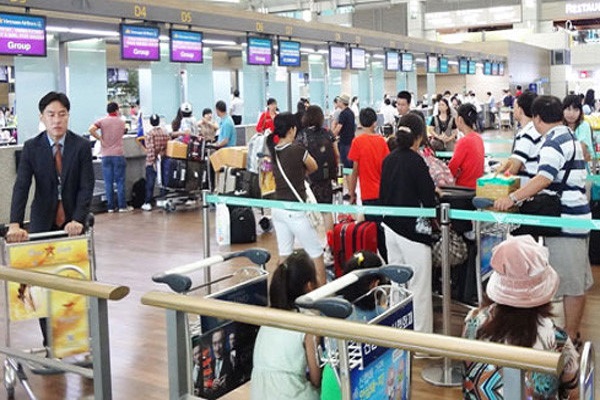 Đi m&aacute;y bay dịp Tết 2018 tại Cảng HKQT T&acirc;n Sơn Nhất cần ch&uacute; &yacute; điều n&agrave;y để tr&aacute;nh chậm trễ