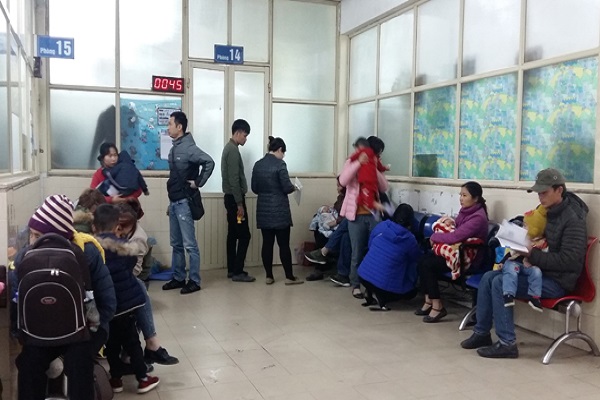 Những bệnh dễ mắc kh&ocirc;ng n&ecirc;n coi thường khi thời tiết chuyển r&eacute;t đậm r&eacute;t hại