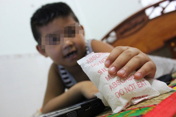 Những t&aacute;c hại kinh ho&agrave;ng của t&uacute;i h&uacute;t ẩm kh&ocirc;ng phải ai cũng biết