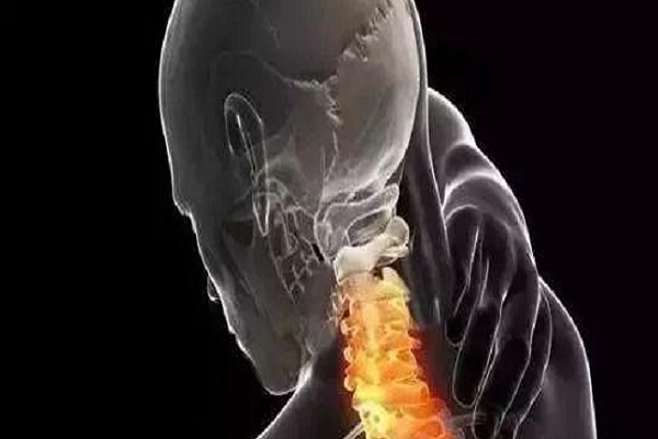 Thanh ni&ecirc;n đột ngột tử vong sau khi massage vai g&aacute;y nhẹ nh&agrave;ng