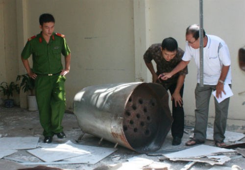 Hiện cơ quan chức năng đang khẩn trương l&agrave;m r&otilde; nguy&ecirc;n nh&acirc;n vụ nổ l&ograve; hơi nh&agrave; m&aacute;y giấy ở B&agrave; Rịa &ndash; Vũng T&agrave;u